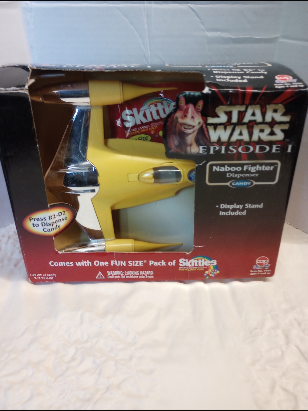 Star Wars Yellow Naboo Fighter Candy Dispenser with Skittles